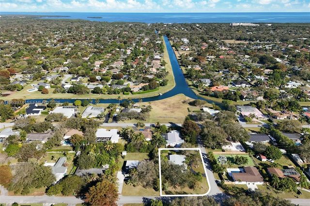 8425 SW 174th Street, Palmetto Bay, FL 33157