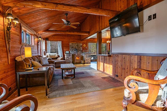 103 Perkins Lane, Wilmington, NY 12997