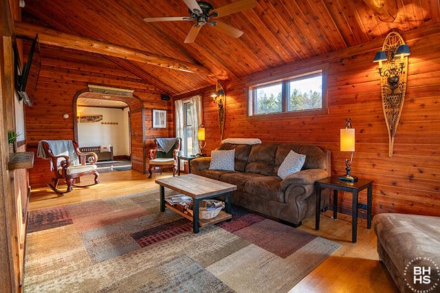 103 Perkins Lane, Wilmington, NY 12997