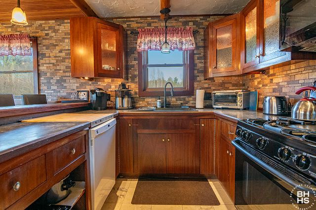 103 Perkins Lane, Wilmington, NY 12997