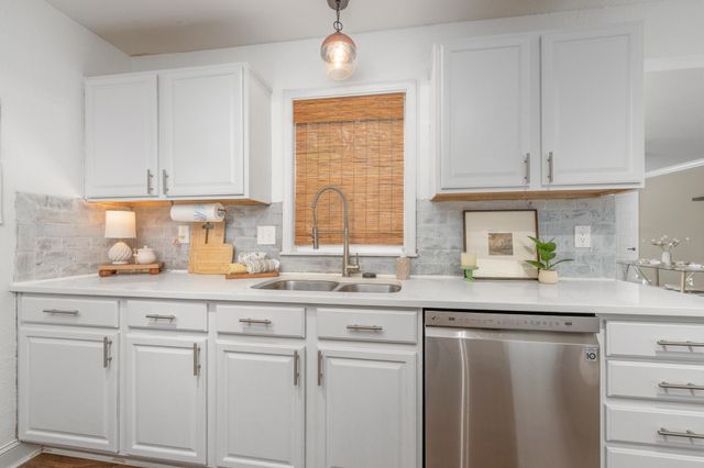 1230 N Bobbie St, Augusta, KS 67010