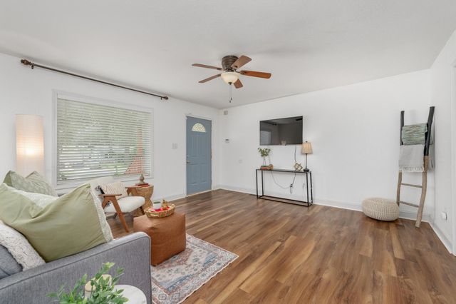 1230 N Bobbie St, Augusta, KS 67010