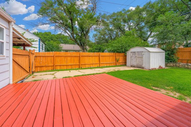 1230 N Bobbie St, Augusta, KS 67010