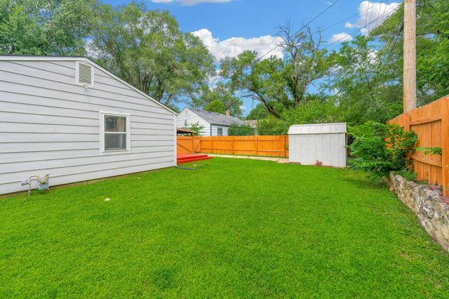 1230 N Bobbie St, Augusta, KS 67010