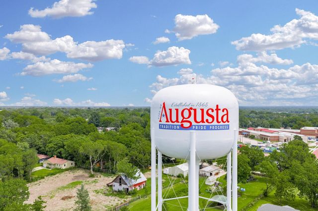 1230 N Bobbie St, Augusta, KS 67010