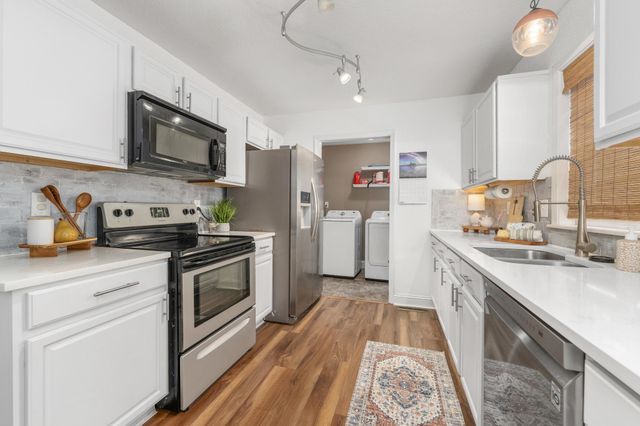 1230 N Bobbie St, Augusta, KS 67010