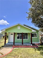 4313 Molina Dr, Corpus Christi, TX 78416
