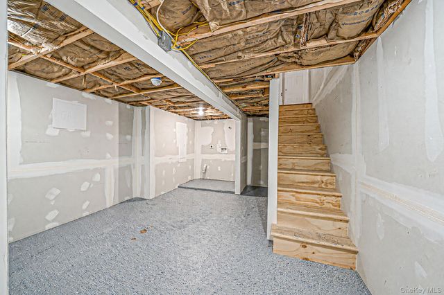 1077 Central Avenue, Hempstead, NY 11550