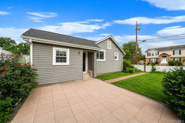 1077 Central Avenue, Hempstead, NY 11550