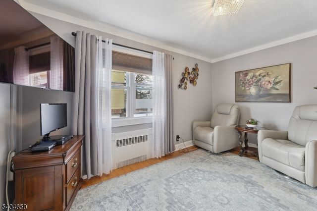 391 Avenue E, Bayonne City, NJ 07002