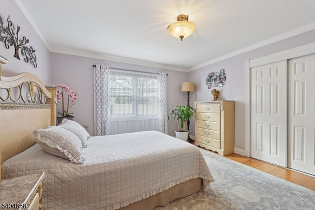 391 Avenue E, Bayonne City, NJ 07002