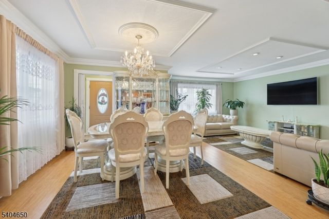 391 Avenue E, Bayonne City, NJ 07002