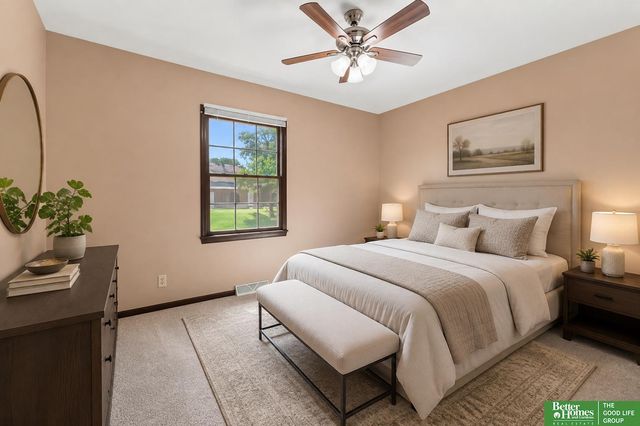 15107 Versaille Street, Bellevue, NE 68123