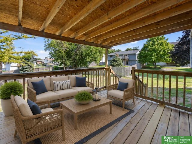 15107 Versaille Street, Bellevue, NE 68123