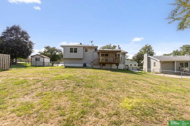 15107 Versaille Street, Bellevue, NE 68123