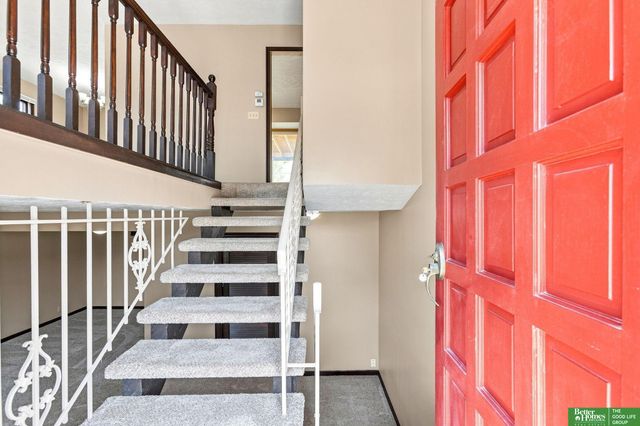 15107 Versaille Street, Bellevue, NE 68123
