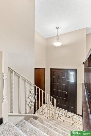 15107 Versaille Street, Bellevue, NE 68123
