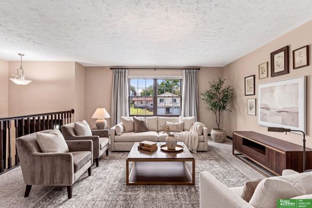 15107 Versaille Street, Bellevue, NE 68123