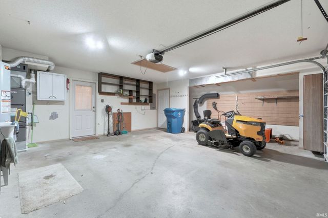 10725 Trade Wind Court, Fort Wayne, IN 46825