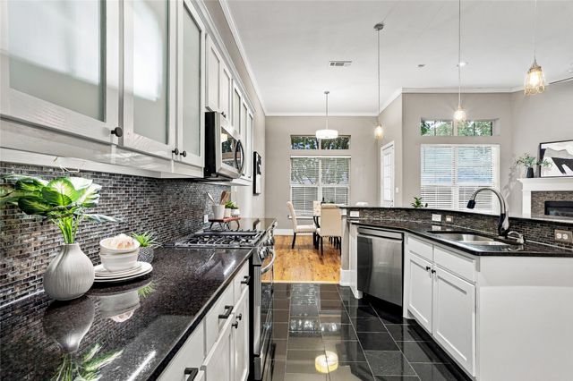 2223 Eriksson Lane, Dallas, TX 75204