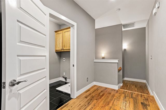 2223 Eriksson Lane, Dallas, TX 75204