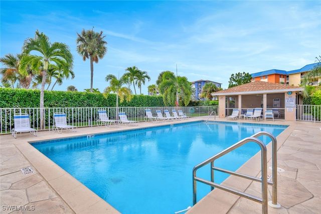 234 Pebble Beach BLVD 306, Naples, FL 34113