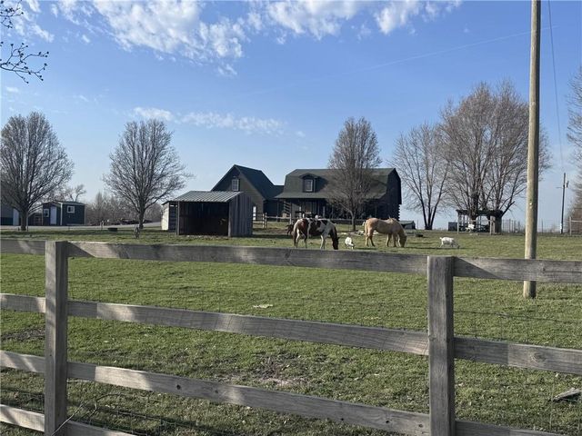 1113 SW 500th Road, Holden, MO 64040