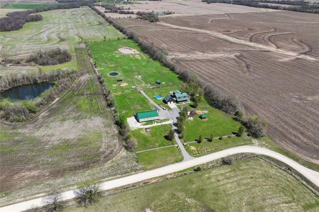 1113 SW 500th Road, Holden, MO 64040