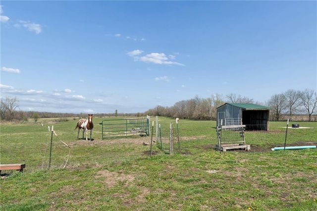 1113 SW 500th Road, Holden, MO 64040