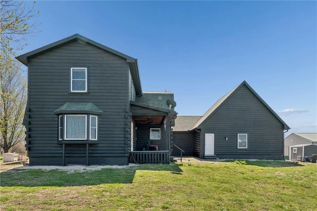 1113 SW 500th Road, Holden, MO 64040