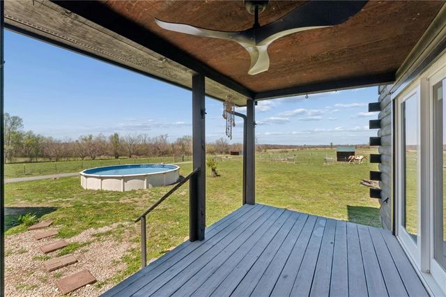 1113 SW 500th Road, Holden, MO 64040