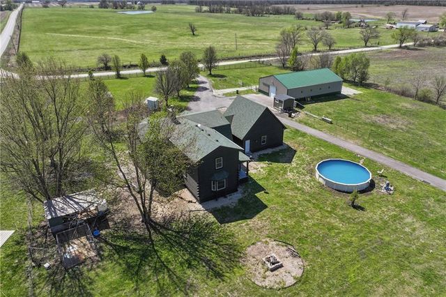 1113 SW 500th Road, Holden, MO 64040