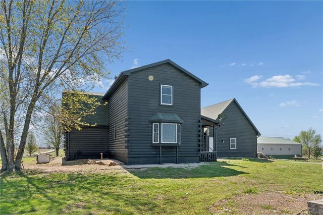 1113 SW 500th Road, Holden, MO 64040