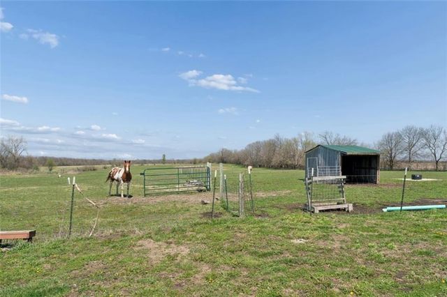 1113 SW 500th Road, Holden, MO 64040