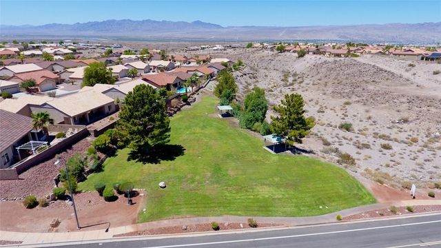 2836 Mourning Dove Circle, Bullhead City, AZ 86442