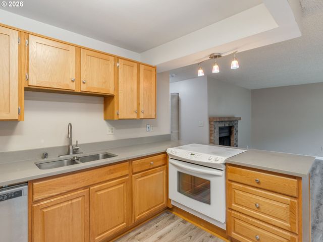 13121 Nw 8TH Way A, Vancouver, WA 98685