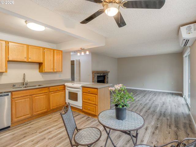13121 Nw 8TH Way A, Vancouver, WA 98685