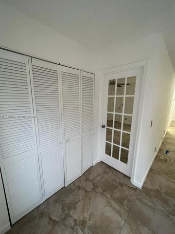 3460 N Pinewalk Dr N 315, Margate, FL 33063