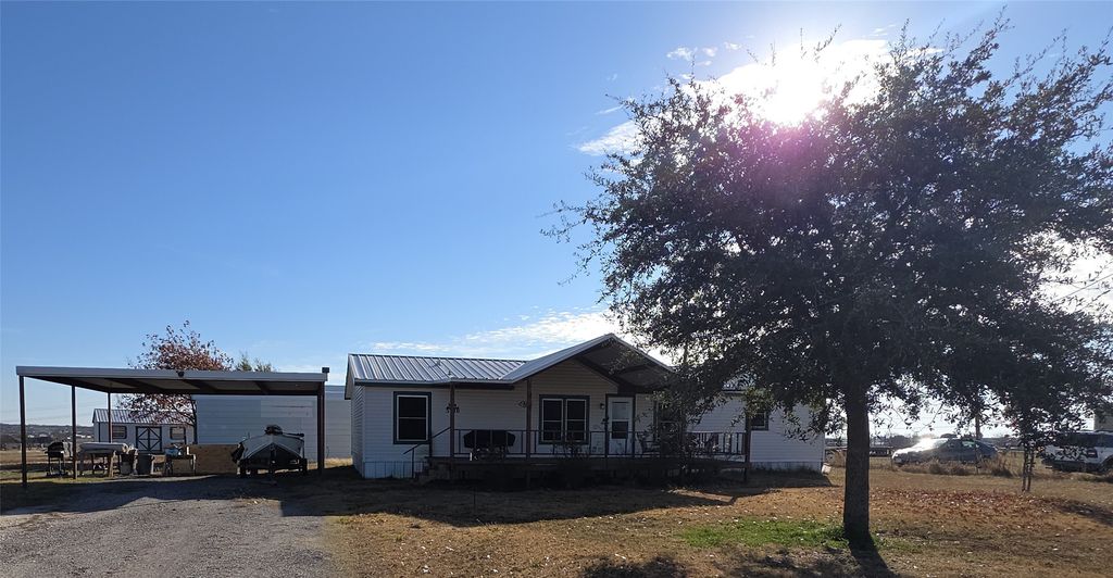 5716 Longhorn Trail, Joshua, TX 76058