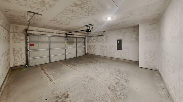 6101 Green Meadow Lane, Oklahoma City, OK 73132