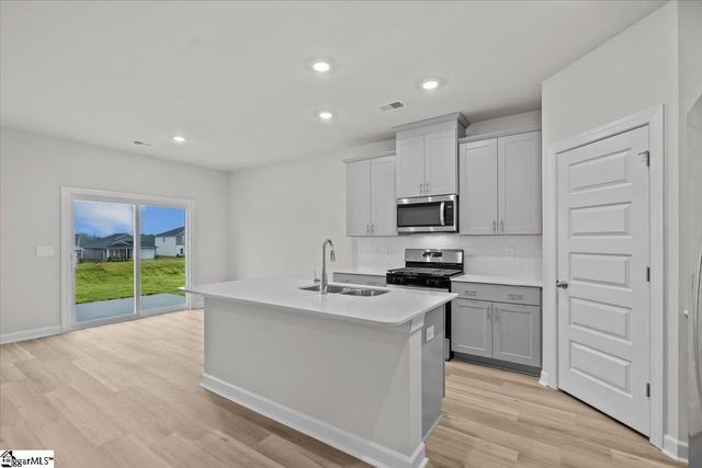 1597 Erindale Drive, Wellford, SC 29385