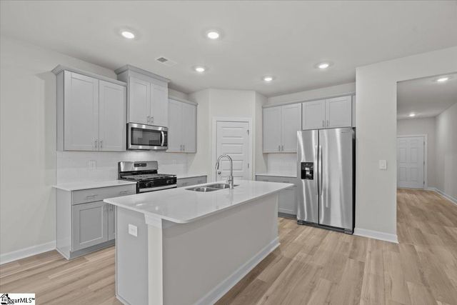 1597 Erindale Drive, Wellford, SC 29385