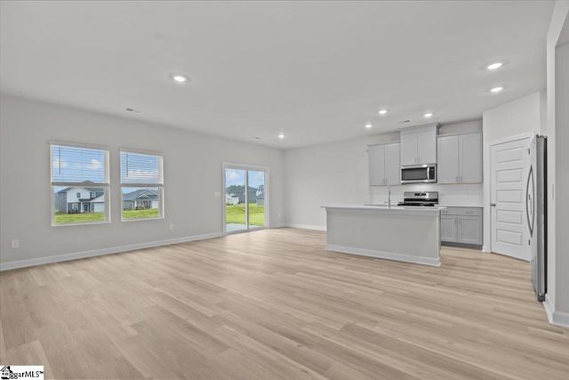 1597 Erindale Drive, Wellford, SC 29385