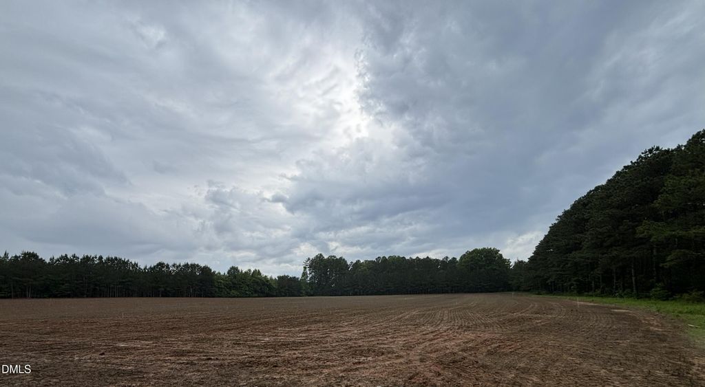 1000 Club Pond Road Road, Henderson, NC 27537