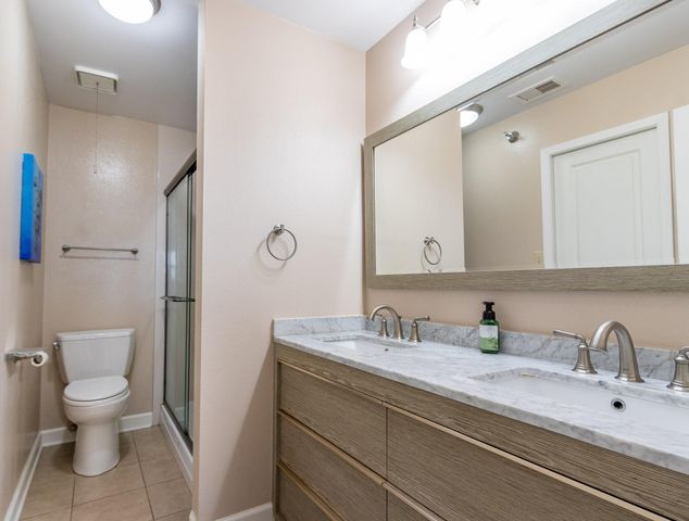 7700 Seawall Boulevard 1110, Galveston, TX 77551