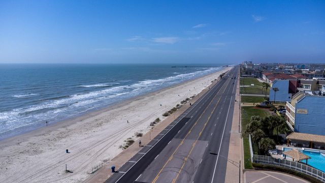 7700 Seawall Boulevard 1110, Galveston, TX 77551