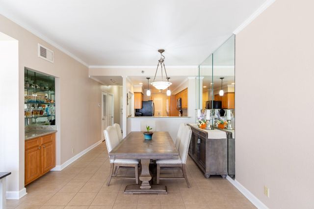 7700 Seawall Boulevard 1110, Galveston, TX 77551