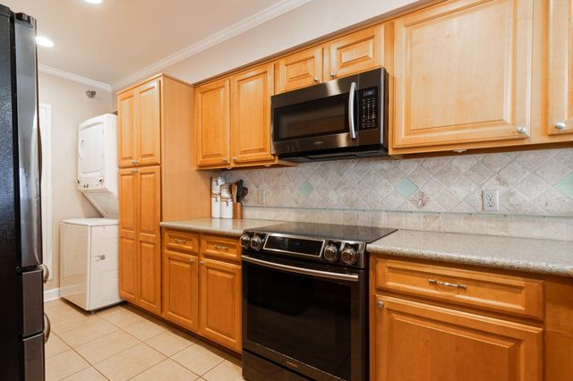 7700 Seawall Boulevard 1110, Galveston, TX 77551