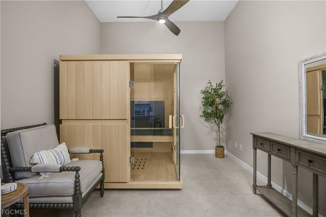 9366 Pocida CT 203, Naples, FL 34119