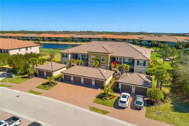 9366 Pocida CT 203, Naples, FL 34119